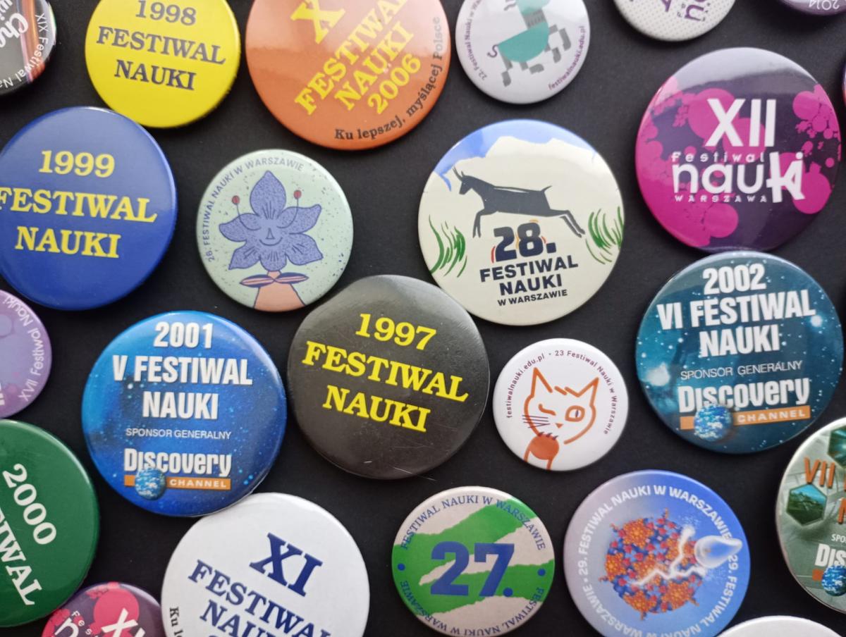 Znaczki Festiwalu Nauki